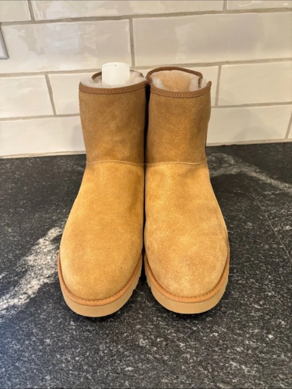 UGG Cory II Boots – Chestnut – Size 11